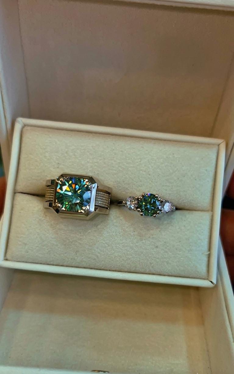 Green Moissanite Couple Ring